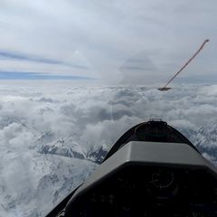 Flugwegposition um 13:28:42: Aufgenommen in der Nähe von Gemeinde Grinzens, Österreich in 5568 Meter